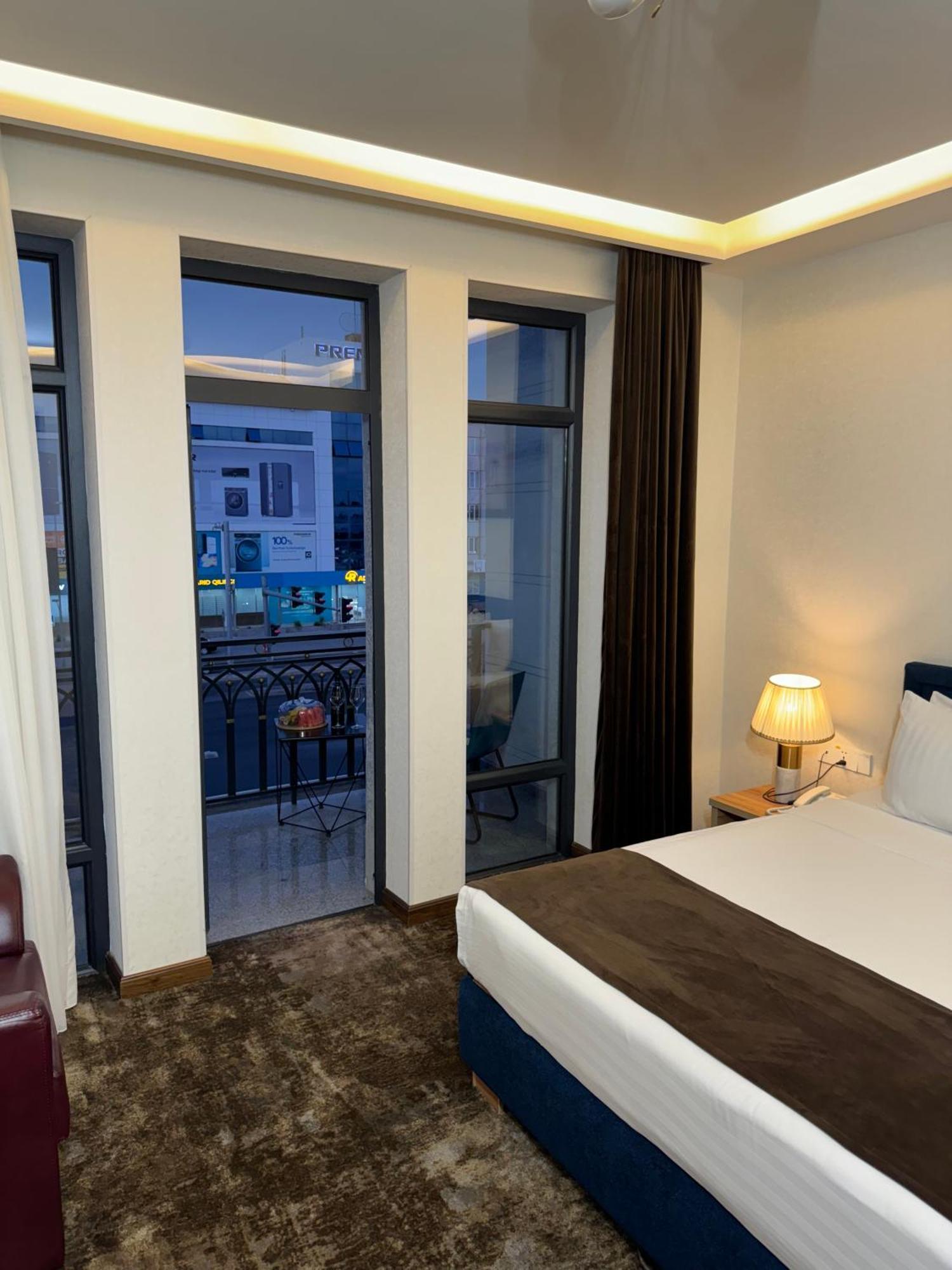 טשקנט Garnet Mir Hotel מראה חיצוני תמונה