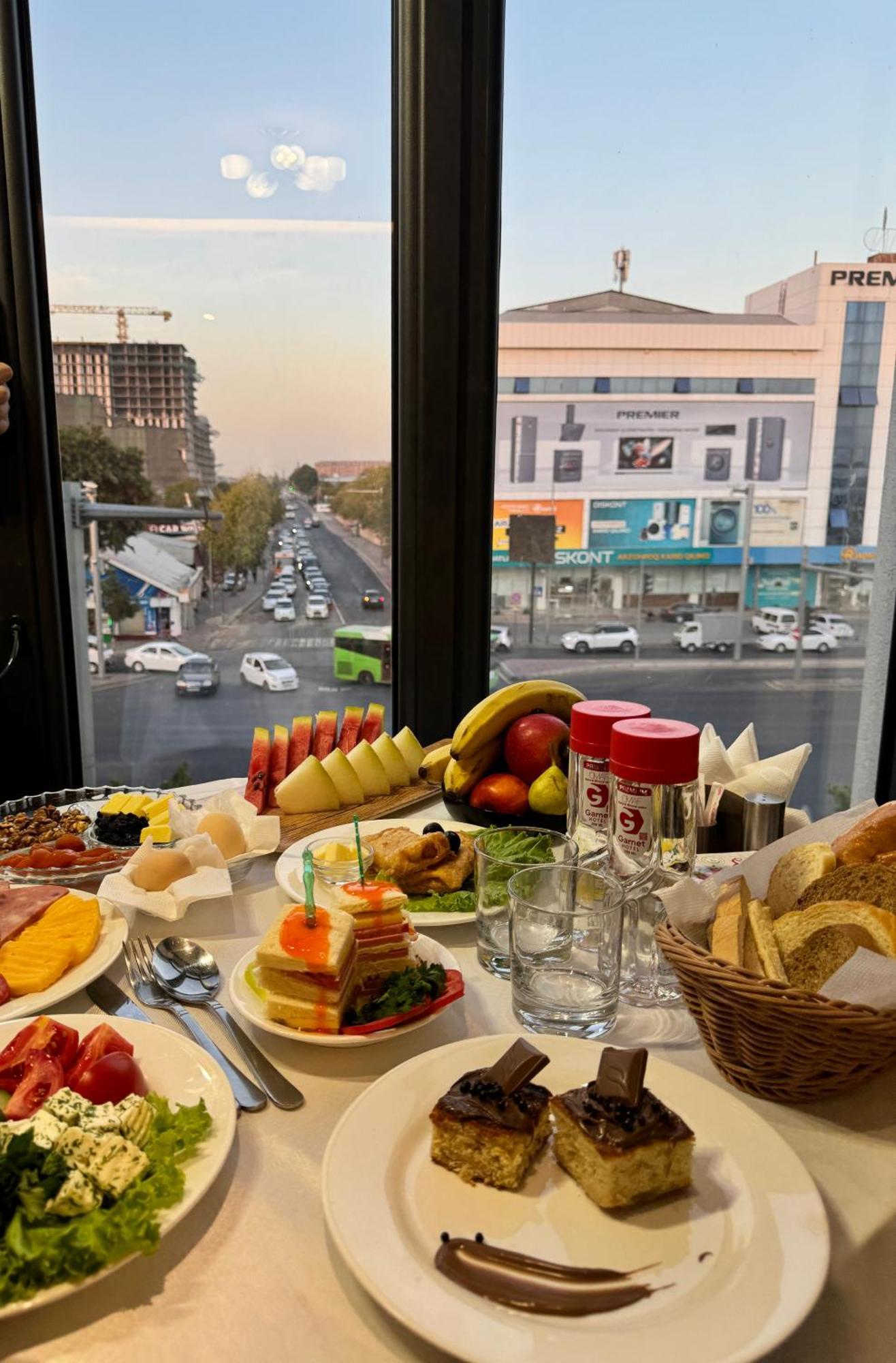 טשקנט Garnet Mir Hotel מראה חיצוני תמונה