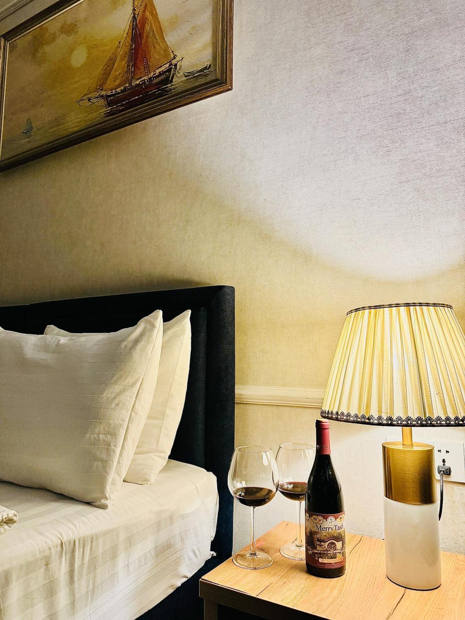 טשקנט Garnet Mir Hotel מראה חיצוני תמונה