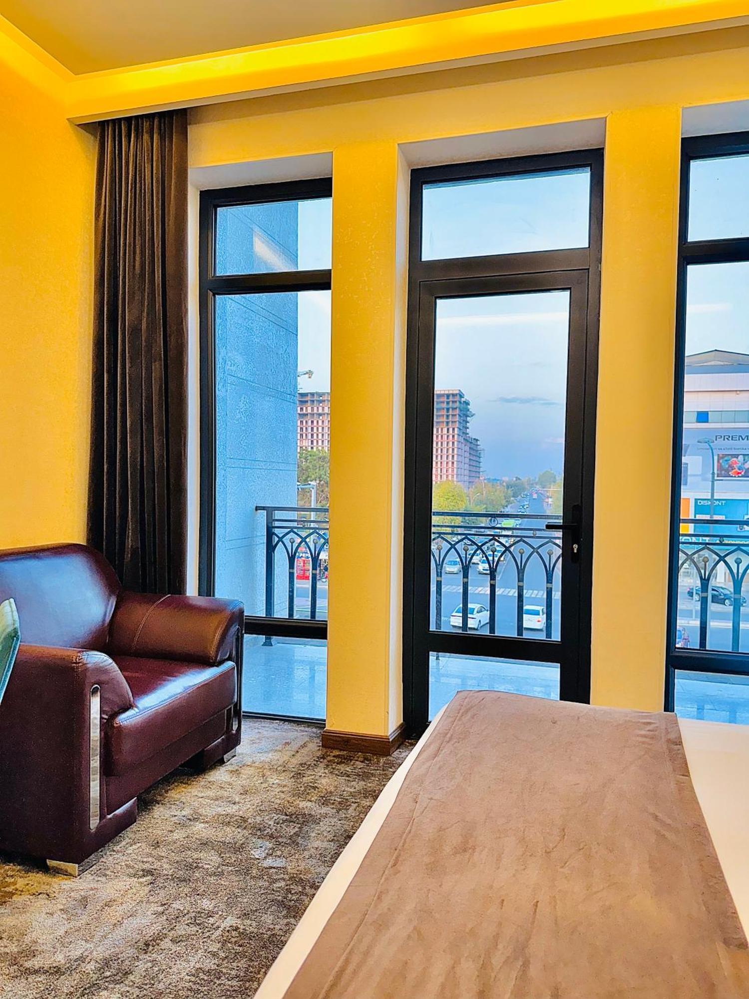 טשקנט Garnet Mir Hotel מראה חיצוני תמונה