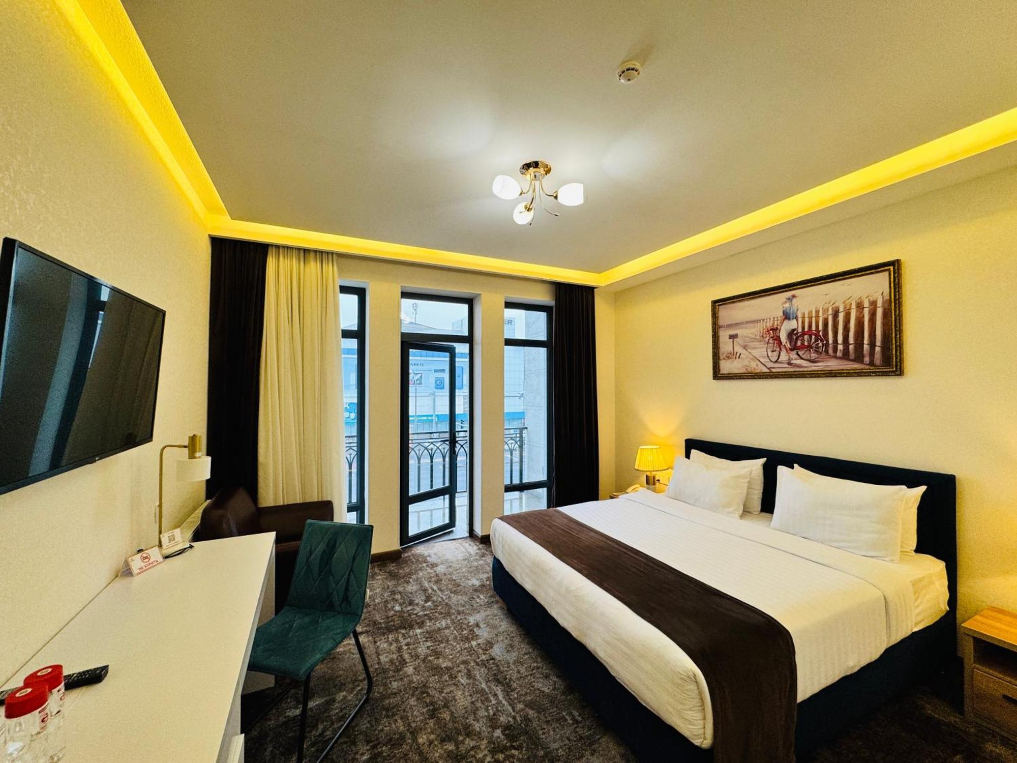 טשקנט Garnet Mir Hotel מראה חיצוני תמונה