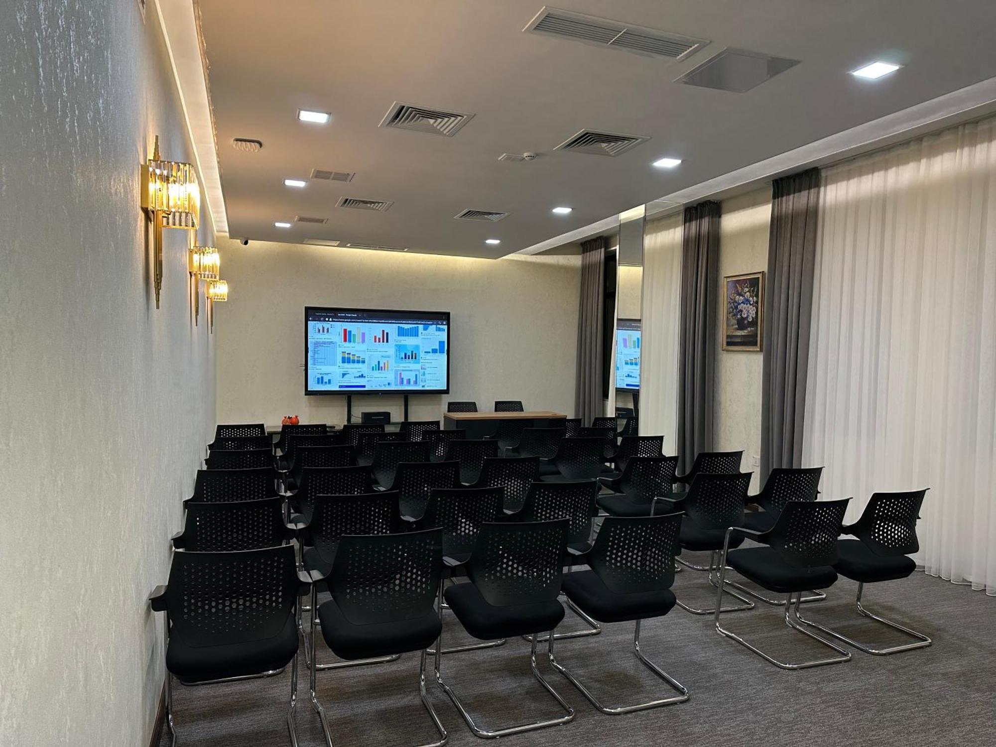 טשקנט Garnet Mir Hotel מראה חיצוני תמונה